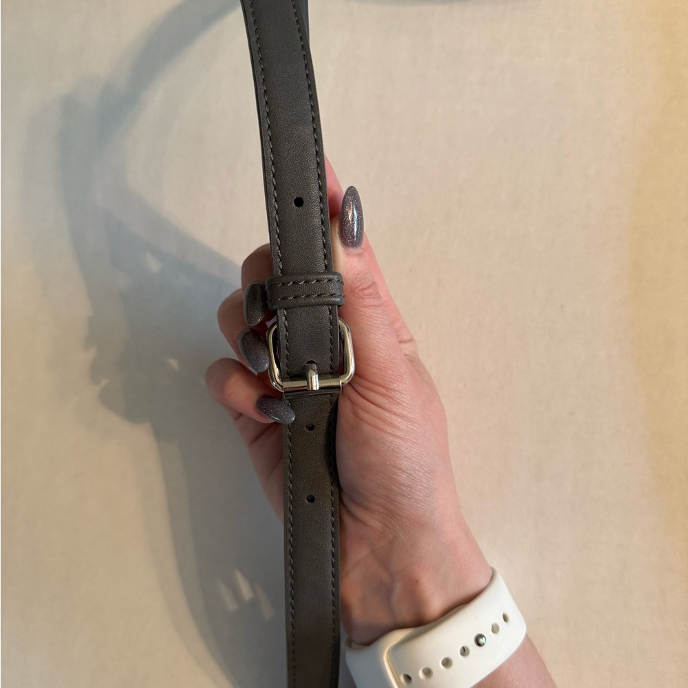 Danielle Nicole X Disney Snow White Dwarfs Round Crossbody Bag - Picture 8 of 9